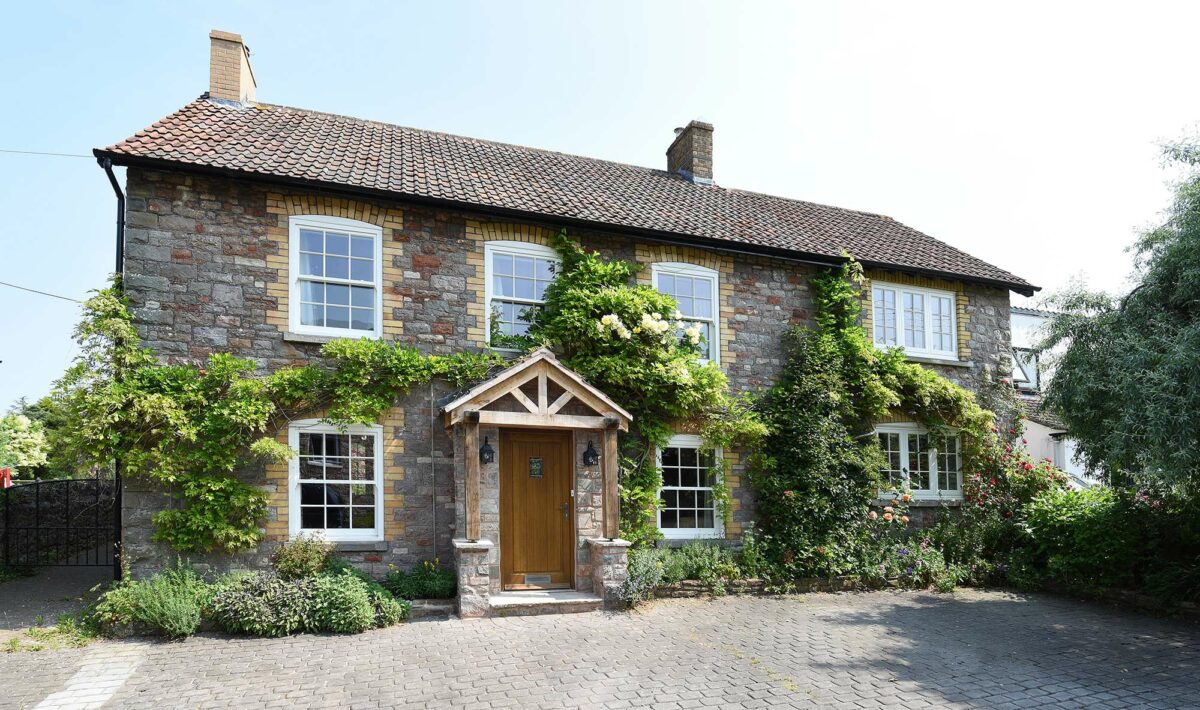 new-timber-sash-windows-installed-in-somerset-home
