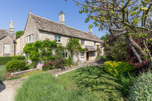 a beautiful traditional cotswolds stone property